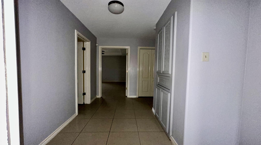 9804 Cantera Ct, Laredo, Texas 78045, 3 Bedrooms Bedrooms, 5 Rooms Rooms,2 BathroomsBathrooms,Residential,For Rent,9804 Cantera Ct,20264510