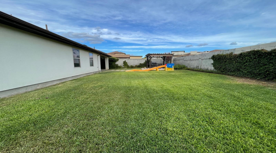 115 Calma Dr, LAREDO, Texas 78045, 3 Bedrooms Bedrooms, 6 Rooms Rooms,2 BathroomsBathrooms,Residential,For Rent,115 Calma Dr,20264511