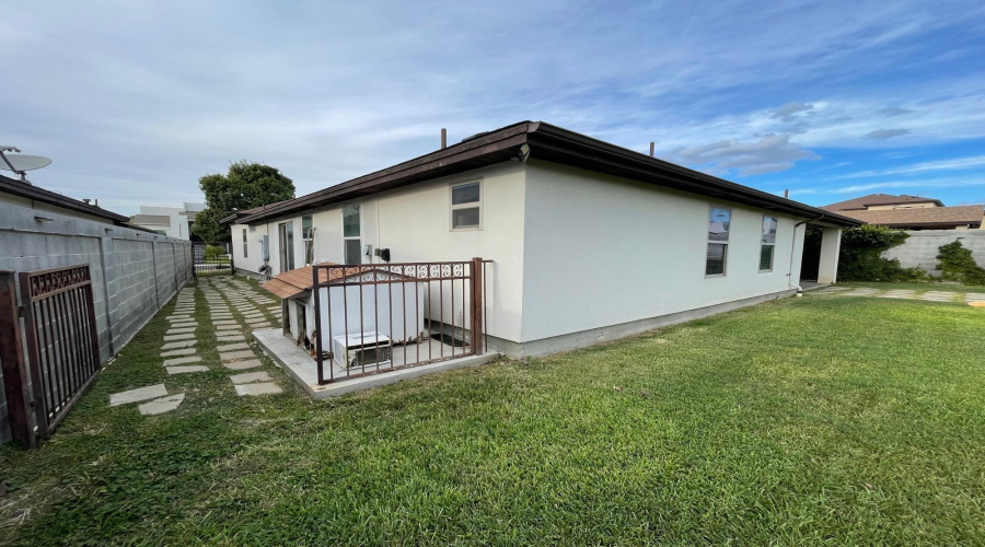 115 Calma Dr, LAREDO, Texas 78045, 3 Bedrooms Bedrooms, 6 Rooms Rooms,2 BathroomsBathrooms,Residential,For Rent,115 Calma Dr,20264511