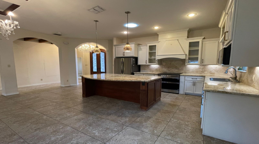 115 Calma Dr, LAREDO, Texas 78045, 3 Bedrooms Bedrooms, 6 Rooms Rooms,2 BathroomsBathrooms,Residential,For Rent,115 Calma Dr,20264511