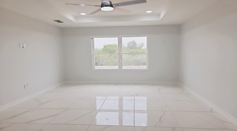 2335 Mango Rd., LAREDO, Texas 78046, 3 Bedrooms Bedrooms, 5 Rooms Rooms,2 BathroomsBathrooms,Residential,For Sale,2335 Mango Rd.,20264513