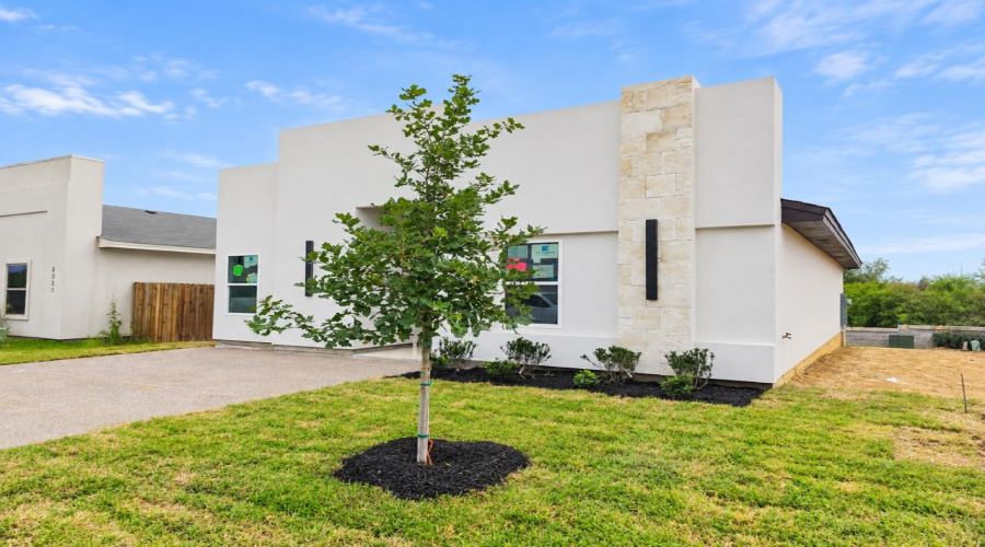 2335 Mango Rd., LAREDO, Texas 78046, 3 Bedrooms Bedrooms, 5 Rooms Rooms,2 BathroomsBathrooms,Residential,For Sale,2335 Mango Rd.,20264513