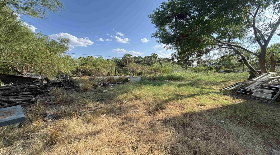 103 San Jorge Ave, Laredo, Texas 78040, ,Multi-family,For Sale,103 San Jorge Ave,20264520