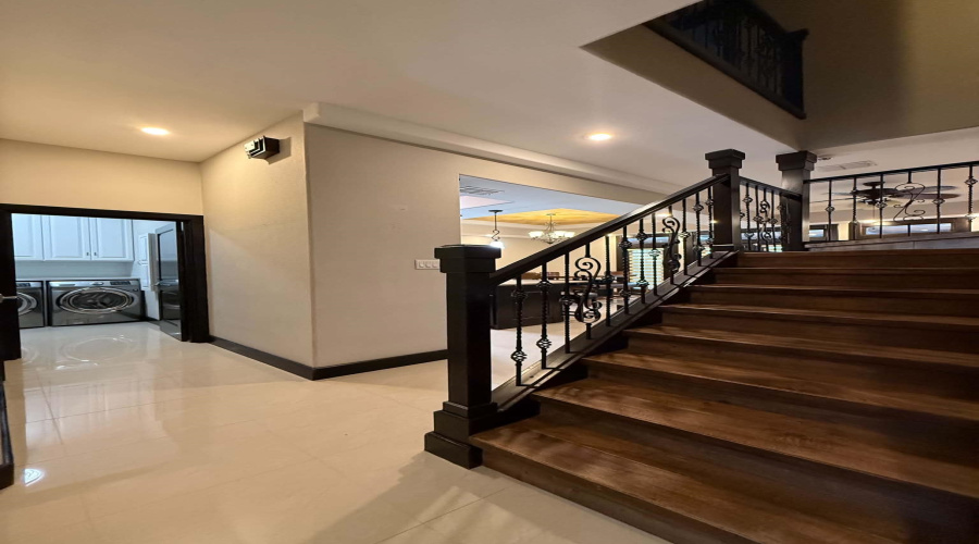 7212 Lake Victoria Rd, LAREDO, Texas 78041, 3 Bedrooms Bedrooms, 8 Rooms Rooms,2 BathroomsBathrooms,Residential,For Sale,7212 Lake Victoria Rd,20264515