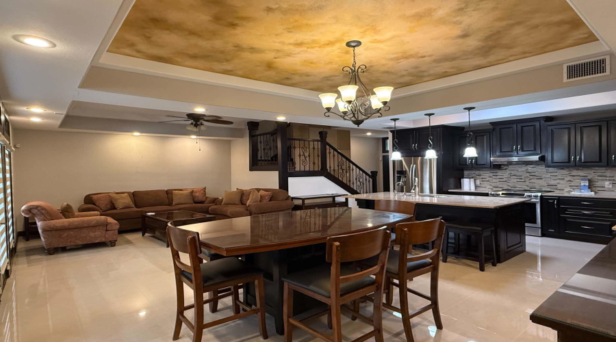 7212 Lake Victoria Rd, LAREDO, Texas 78041, 3 Bedrooms Bedrooms, 8 Rooms Rooms,2 BathroomsBathrooms,Residential,For Sale,7212 Lake Victoria Rd,20264515