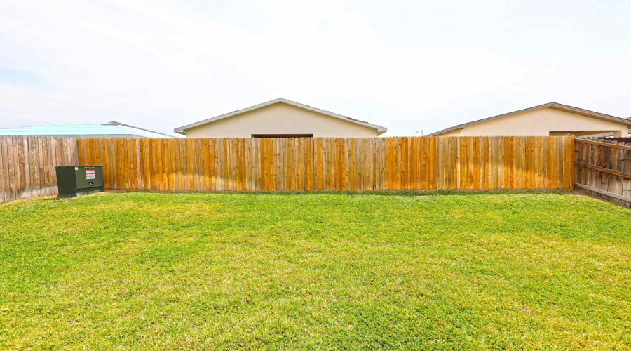 5625 Encanto Dr., Laredo, Texas 78046, 4 Bedrooms Bedrooms, 2 Rooms Rooms,2 BathroomsBathrooms,Residential,For Rent,5625 Encanto Dr.,20264516