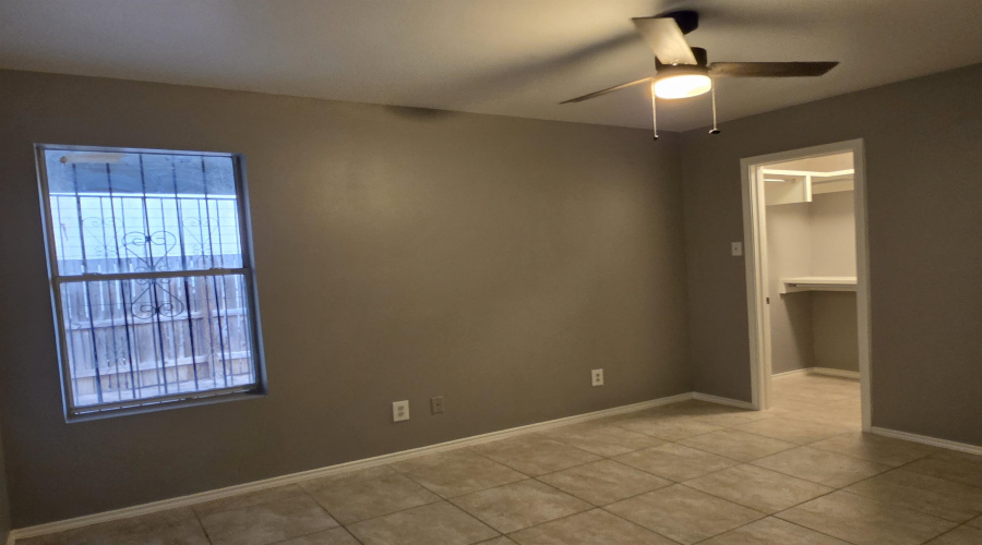 3217 St Isaac Lp, LAREDO, Texas 78046, 3 Bedrooms Bedrooms, 6 Rooms Rooms,2 BathroomsBathrooms,Residential,For Rent,3217 St Isaac Lp,20264517