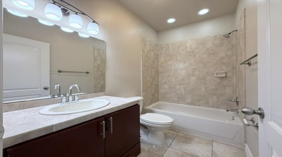 710 Alta Vista Dr, Laredo, Texas 78041, 2 Bedrooms Bedrooms, 4 Rooms Rooms,2 BathroomsBathrooms,Residential,For Rent,710 Alta Vista Dr,20264518