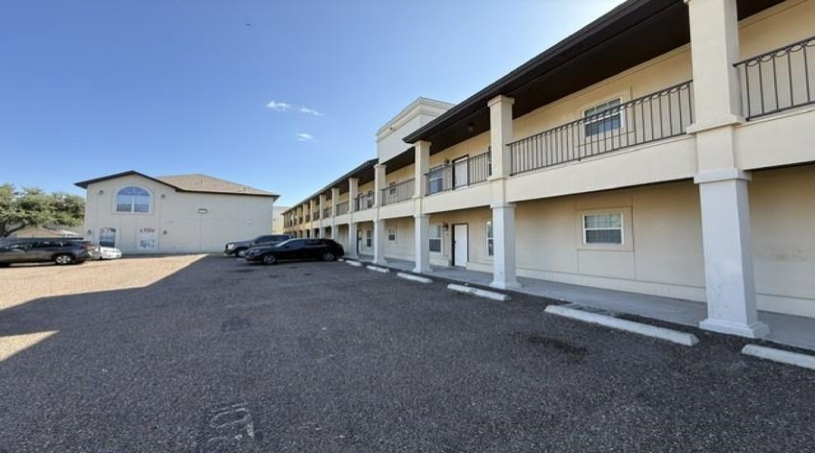 710 Alta Vista Dr, Laredo, Texas 78041, 2 Bedrooms Bedrooms, 4 Rooms Rooms,2 BathroomsBathrooms,Residential,For Rent,710 Alta Vista Dr,20264518