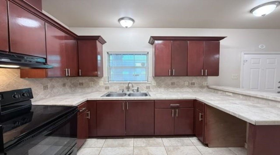 710 Alta Vista Dr, Laredo, Texas 78041, 2 Bedrooms Bedrooms, 4 Rooms Rooms,2 BathroomsBathrooms,Residential,For Rent,710 Alta Vista Dr,20264518