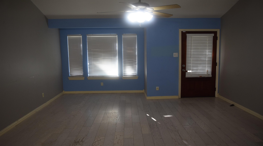 4819 Patio Ln, LAREDO, Texas 78041, 3 Bedrooms Bedrooms, 6 Rooms Rooms,2 BathroomsBathrooms,Residential,For Sale,4819 Patio Ln,20264521