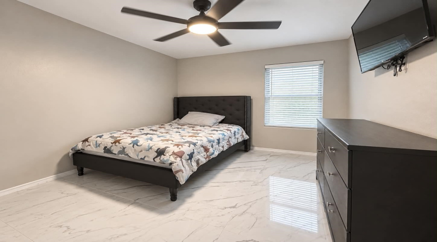 2604 La Parra Ln., LAREDO, Texas 78046, 3 Bedrooms Bedrooms, 5 Rooms Rooms,2 BathroomsBathrooms,Residential,For Sale,2604 La Parra Ln.,20264522