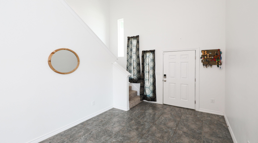 5625 Encanto Dr., Laredo, Texas 78046, 4 Bedrooms Bedrooms, 2 Rooms Rooms,2 BathroomsBathrooms,Residential,For Sale,5625 Encanto Dr.,20264523