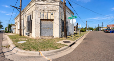505 Lincoln St, Laredo, Texas 78040, 1 Room Rooms,1 BathroomBathrooms,Commercial retail/office,For Sale,505 Lincoln St,20264524 505 Lincoln St, Laredo, Texas 78040, 1 Room Rooms,1 BathroomBathrooms,Commercial retail/office,For Sale,505 Lincoln St,20264524