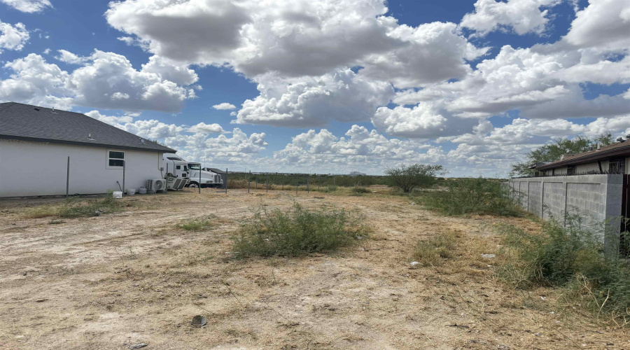 1314 Riddle Dr, Laredo, Texas 78046, ,Land,For Sale,1314 Riddle Dr,20264532
