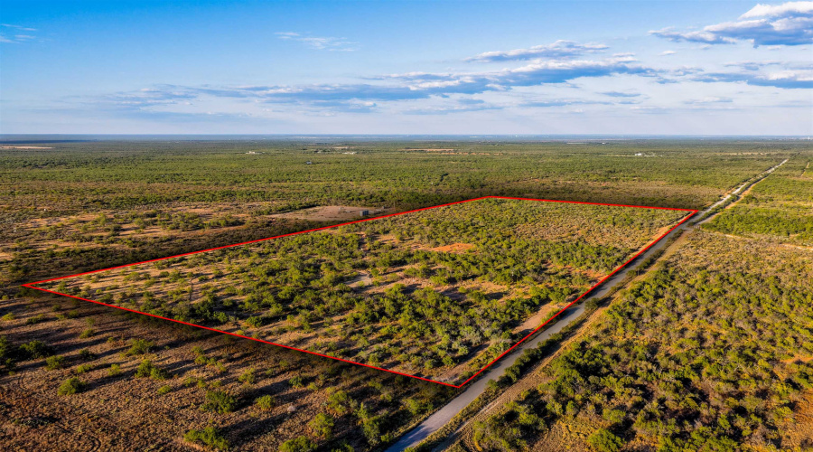 La Cometa Farms Block B 4, Lot 16, Carrizo Springs, Texas 78834, ,Land,For Sale,La Cometa Farms Block B 4, Lot 16,20264533