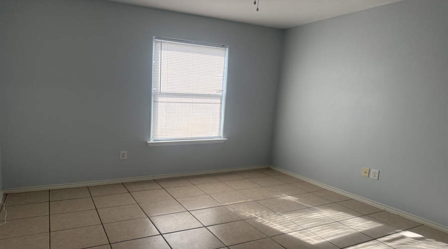 811 Bartolome Ln, Laredo, Texas 78046, 3 Bedrooms Bedrooms, 5 Rooms Rooms,2 BathroomsBathrooms,Residential,For Rent,811 Bartolome Ln,20264530