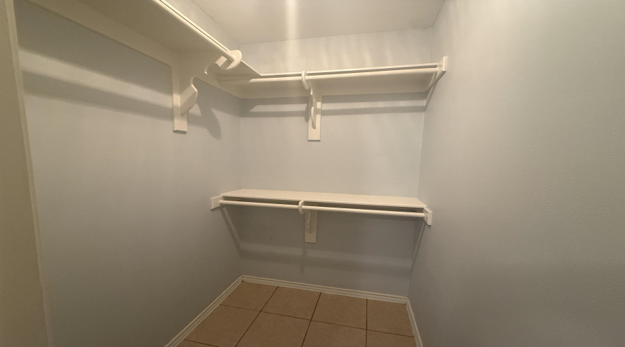 811 Bartolome Ln, Laredo, Texas 78046, 3 Bedrooms Bedrooms, 5 Rooms Rooms,2 BathroomsBathrooms,Residential,For Rent,811 Bartolome Ln,20264530