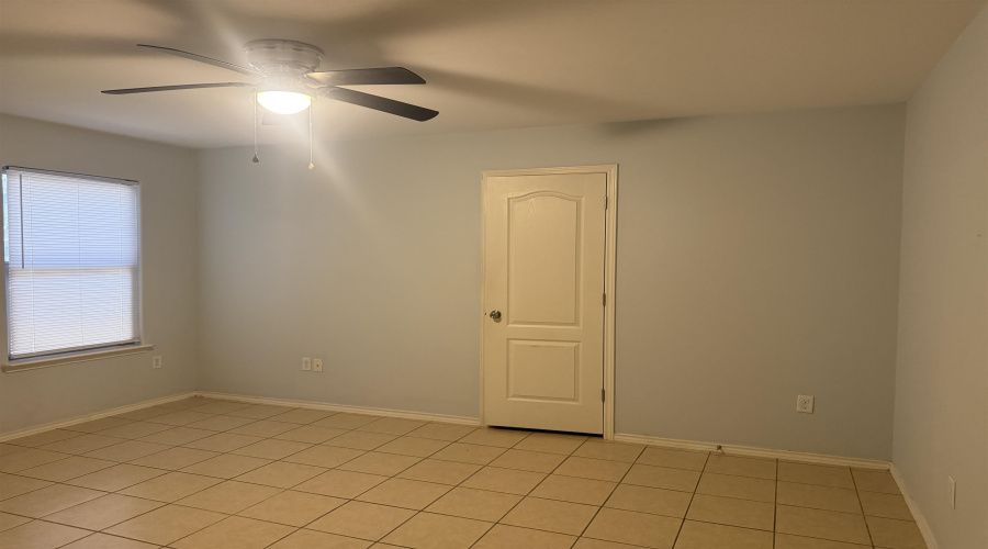 811 Bartolome Ln, Laredo, Texas 78046, 3 Bedrooms Bedrooms, 5 Rooms Rooms,2 BathroomsBathrooms,Residential,For Rent,811 Bartolome Ln,20264530