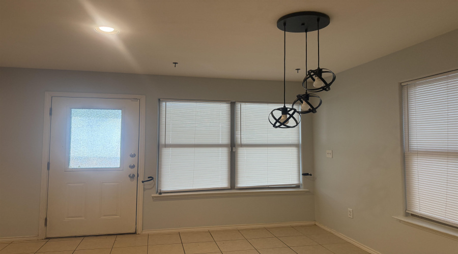811 Bartolome Ln, Laredo, Texas 78046, 3 Bedrooms Bedrooms, 5 Rooms Rooms,2 BathroomsBathrooms,Residential,For Rent,811 Bartolome Ln,20264530
