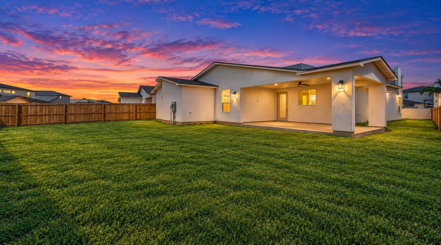 111 Balmorhea Dr., Laredo, Texas 78045, 3 Bedrooms Bedrooms, 4 Rooms Rooms,2 BathroomsBathrooms,Residential,For Sale,111 Balmorhea Dr.,20264536