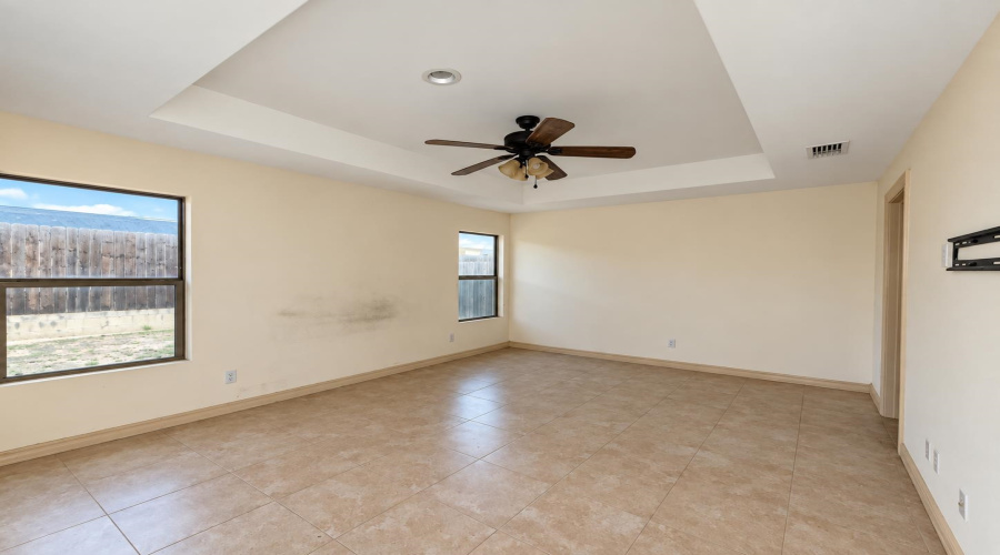 919 La Rosita, LAREDO, Texas 78046, 4 Bedrooms Bedrooms, 7 Rooms Rooms,2 BathroomsBathrooms,Residential,For Sale,919 La Rosita,20264537