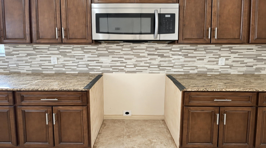 919 La Rosita, LAREDO, Texas 78046, 4 Bedrooms Bedrooms, 7 Rooms Rooms,2 BathroomsBathrooms,Residential,For Sale,919 La Rosita,20264537