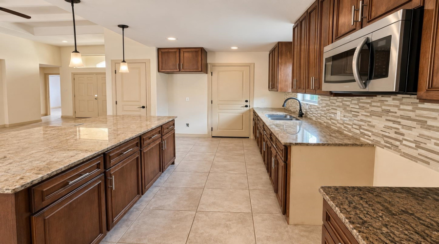 919 La Rosita, LAREDO, Texas 78046, 4 Bedrooms Bedrooms, 7 Rooms Rooms,2 BathroomsBathrooms,Residential,For Sale,919 La Rosita,20264537