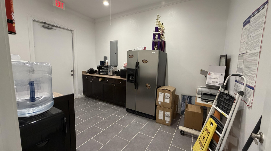 1203 W Pena Street, Carrizo Springs, Texas 78834, 1 Room Rooms,3 BathroomsBathrooms,Commercial retail/office,For Sale,1203 W Pena Street,20264543