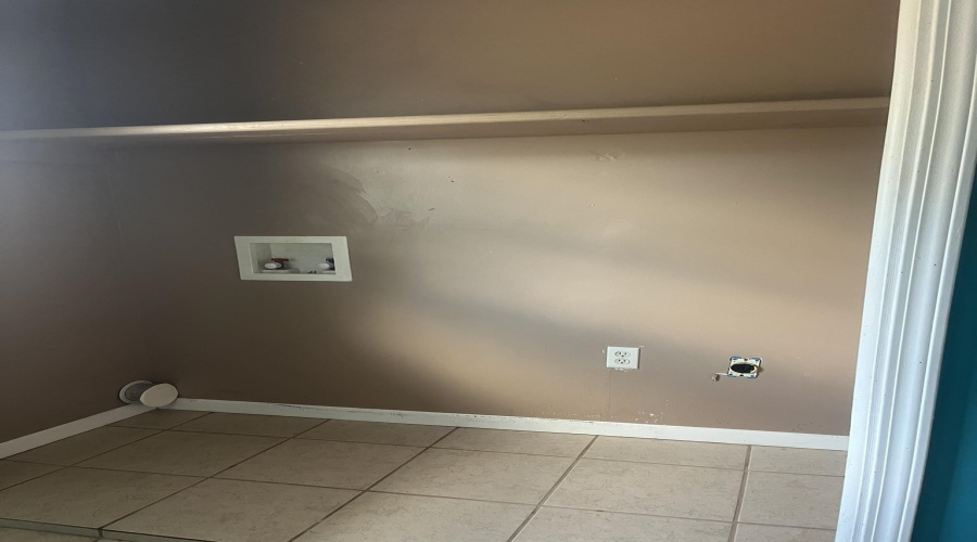 901 W. Kohler St., Hebbronville, Texas 78361, 3 Bedrooms Bedrooms, 5 Rooms Rooms,2 BathroomsBathrooms,Residential,For Sale,901 W. Kohler St.,20264541