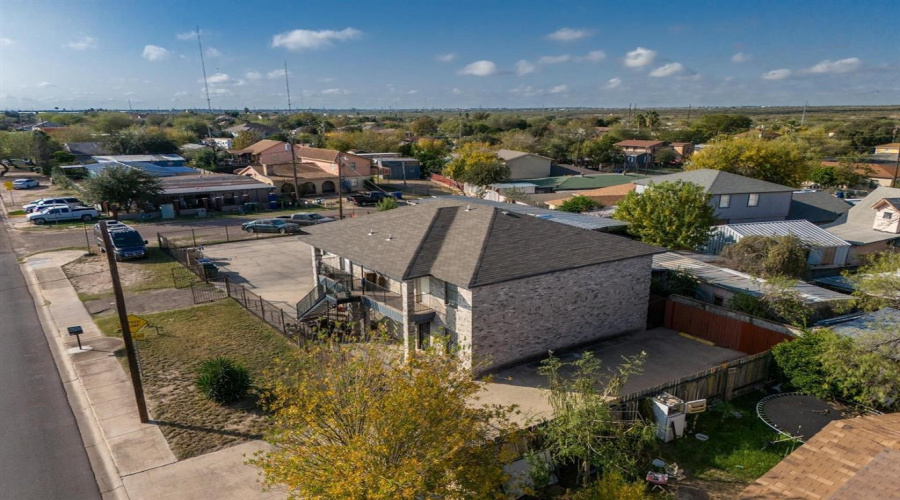 4102 Eagle Pass Ave, Laredo, Texas 78040, 2 Bedrooms Bedrooms, 4 Rooms Rooms,1 BathroomBathrooms,Residential,For Rent,4102 Eagle Pass Ave,20264544