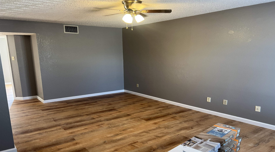 4102 Eagle Pass Ave, Laredo, Texas 78040, 2 Bedrooms Bedrooms, 4 Rooms Rooms,1 BathroomBathrooms,Residential,For Rent,4102 Eagle Pass Ave,20264544