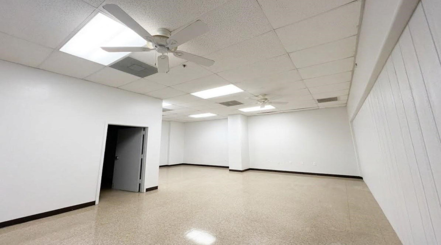 8511 McPherson Rd, Laredo, Texas 78045, 1 Room Rooms,4 BathroomsBathrooms,Commercial retail/office,For Rent,8511 McPherson Rd,20264563