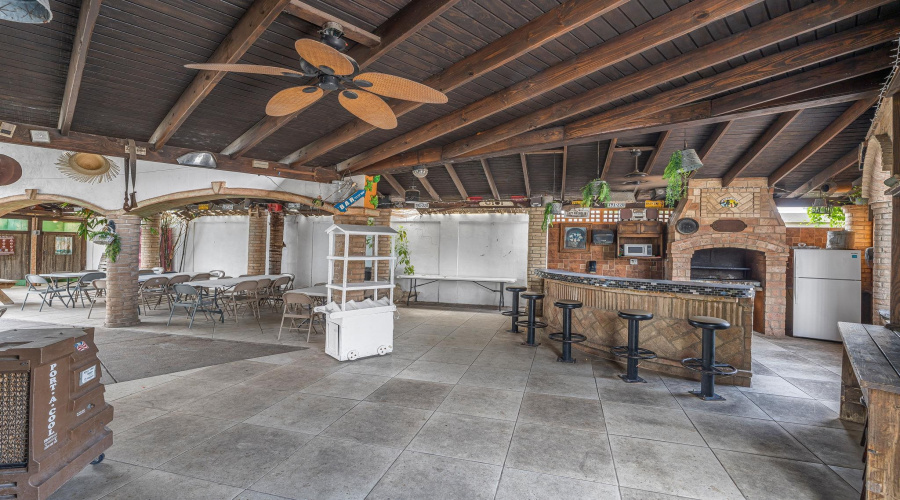 2601 Rosario St, LAREDO, Texas 78043, ,4 BathroomsBathrooms,Commercial retail/office,For Sale,2601 Rosario St,20264565