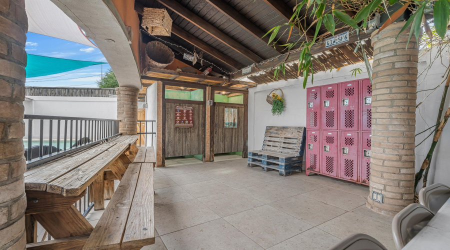 2601 Rosario St, LAREDO, Texas 78043, ,4 BathroomsBathrooms,Commercial retail/office,For Sale,2601 Rosario St,20264565