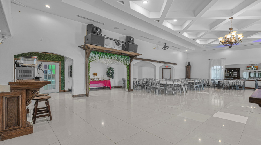 2601 Rosario St, LAREDO, Texas 78043, ,4 BathroomsBathrooms,Commercial retail/office,For Sale,2601 Rosario St,20264565