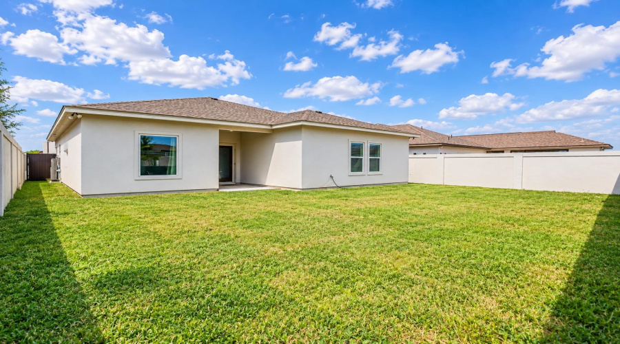 6108 Maryam Dr., LAREDO, Texas 78046, 4 Bedrooms Bedrooms, 8 Rooms Rooms,2 BathroomsBathrooms,Residential,For Sale,6108 Maryam Dr.,20264547