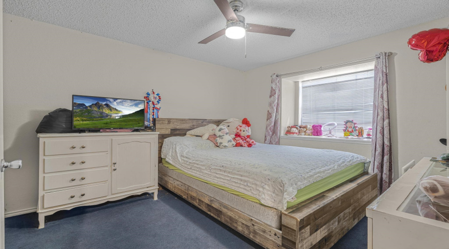 8710 McPherson Rd, LAREDO, Texas 78045, 3 Bedrooms Bedrooms, 6 Rooms Rooms,3 BathroomsBathrooms,Residential,For Sale,8710 McPherson Rd,20264548