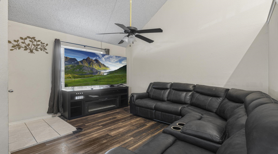 8710 McPherson Rd, LAREDO, Texas 78045, 3 Bedrooms Bedrooms, 6 Rooms Rooms,3 BathroomsBathrooms,Residential,For Sale,8710 McPherson Rd,20264548