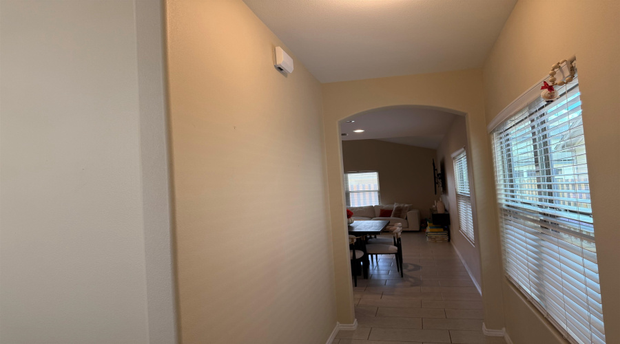 1011 Larvotto Lp., Laredo, Texas 78045, 4 Bedrooms Bedrooms, 9 Rooms Rooms,2 BathroomsBathrooms,Residential,For Sale,1011 Larvotto Lp.,20264549