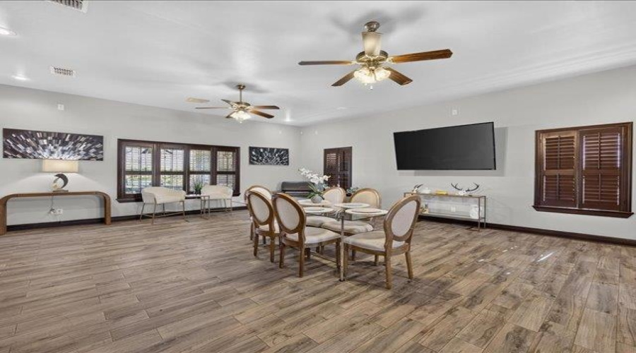 304 Tomcat Ln., LAREDO, Texas 78045, 4 Bedrooms Bedrooms, 8 Rooms Rooms,4 BathroomsBathrooms,Residential,For Sale,304 Tomcat Ln.,20264550