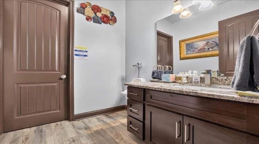 304 Tomcat Ln., LAREDO, Texas 78045, 4 Bedrooms Bedrooms, 8 Rooms Rooms,4 BathroomsBathrooms,Residential,For Sale,304 Tomcat Ln.,20264550