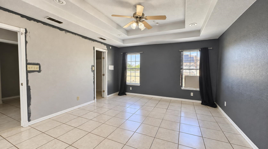 302 Begona Ct, Laredo, Texas 78046, 3 Bedrooms Bedrooms, 8 Rooms Rooms,2 BathroomsBathrooms,Residential,For Sale,302 Begona Ct,20264552