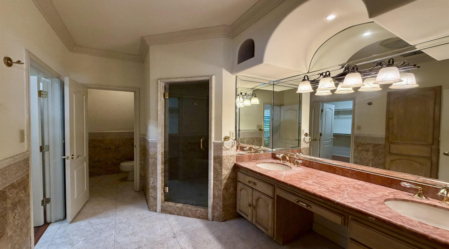 206 Chateau La Fitte Ct, Laredo, Texas 78041, 3 Bedrooms Bedrooms, 8 Rooms Rooms,3 BathroomsBathrooms,Residential,For Sale,206 Chateau La Fitte Ct,20264556