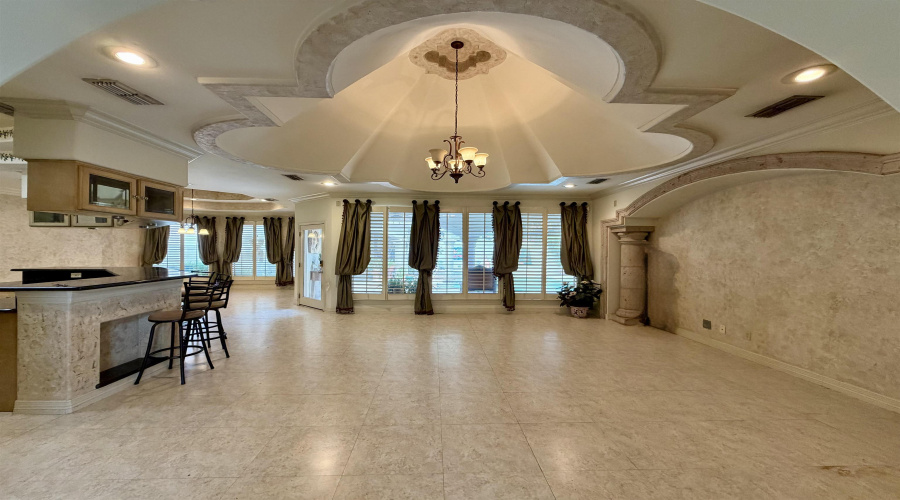 206 Chateau La Fitte Ct, Laredo, Texas 78041, 3 Bedrooms Bedrooms, 8 Rooms Rooms,3 BathroomsBathrooms,Residential,For Sale,206 Chateau La Fitte Ct,20264556