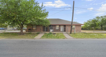 2314 Coke St, Laredo, Texas 78040, 4 Bedrooms Bedrooms, 2 Rooms Rooms,2 BathroomsBathrooms,Residential,For Sale,2314 Coke St,20264562