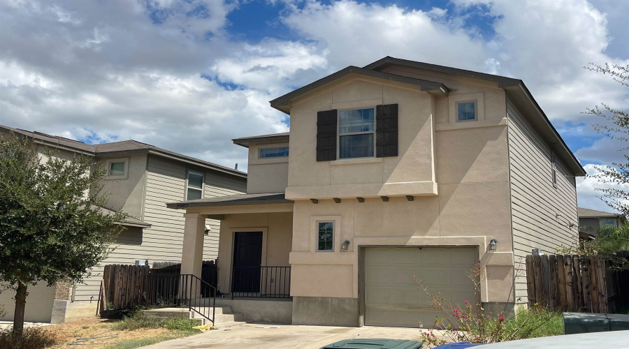 9987 Inmaculada Ln, Laredo, Texas 78045, 3 Bedrooms Bedrooms, 4 Rooms Rooms,2 BathroomsBathrooms,Residential,For Rent,9987 Inmaculada Ln,20264564