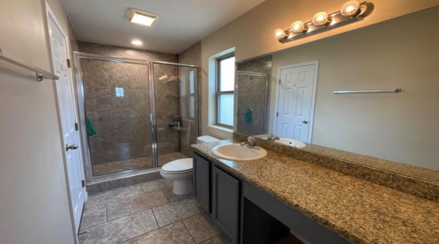 9987 Inmaculada Ln, Laredo, Texas 78045, 3 Bedrooms Bedrooms, 4 Rooms Rooms,2 BathroomsBathrooms,Residential,For Rent,9987 Inmaculada Ln,20264564
