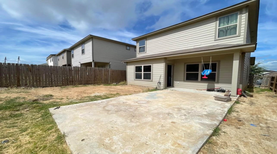 9987 Inmaculada Ln, Laredo, Texas 78045, 3 Bedrooms Bedrooms, 4 Rooms Rooms,2 BathroomsBathrooms,Residential,For Rent,9987 Inmaculada Ln,20264564