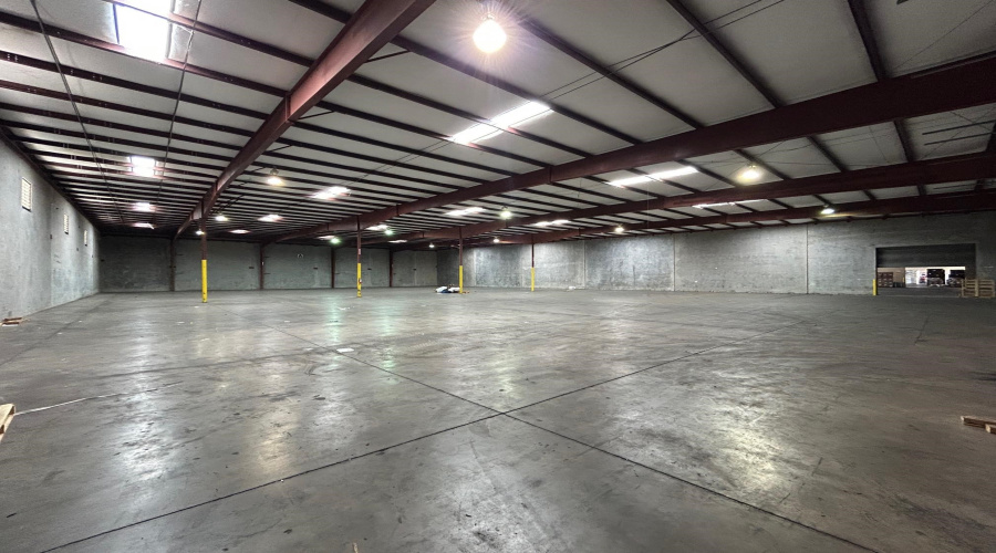 502 Nafta Blvd, Laredo, Texas 78045, 1 Bedroom Bedrooms, 21 Rooms Rooms,2 BathroomsBathrooms,Commercial/industrial,For Rent,502 Nafta Blvd,20264568